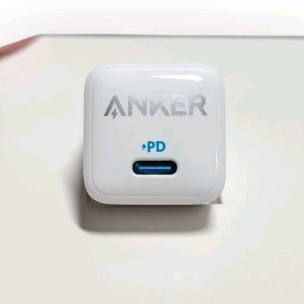 K3-O Anker 20W PD Nano USB-C Fast Charge Wall Charger‎ - White